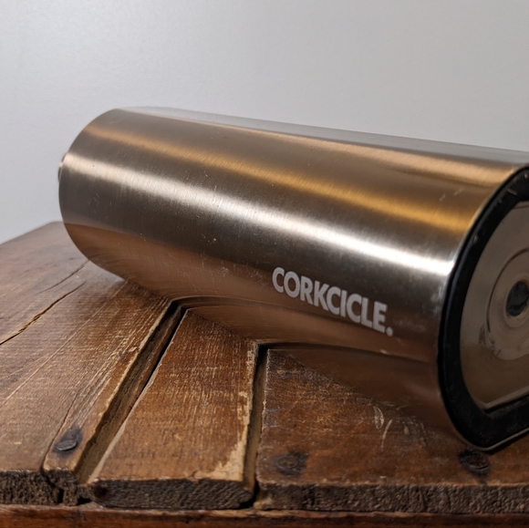 Corkcicle Classic Canteen Water Bottle, Screw Cap Insulated Stainless Steel - Picture 6 of 7